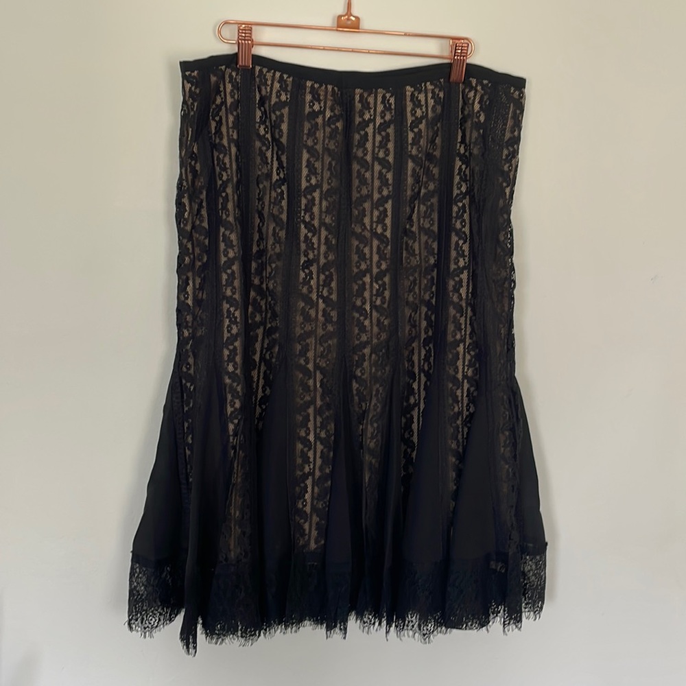 Ann Taylor LOFT black lace skirt Size 16